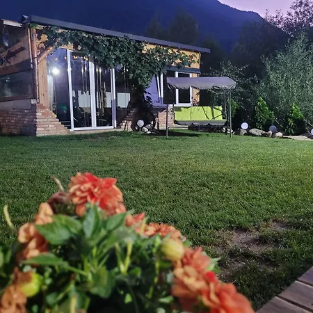 Σπίτι διακοπών Casuta Din Crai Zărneşti